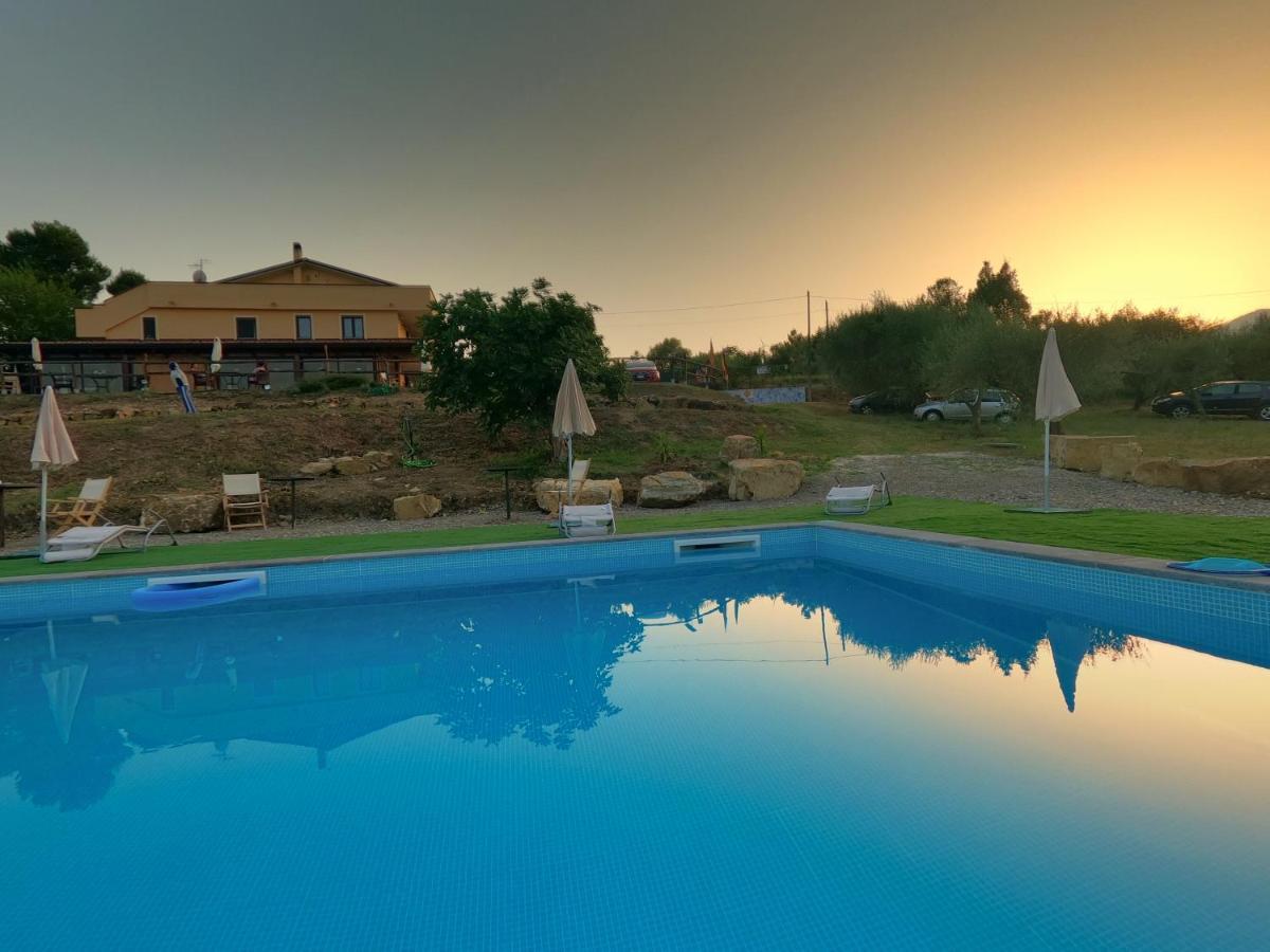 Agriturismo B&B Il Rifugio Di Nino Contursi Exterior foto
