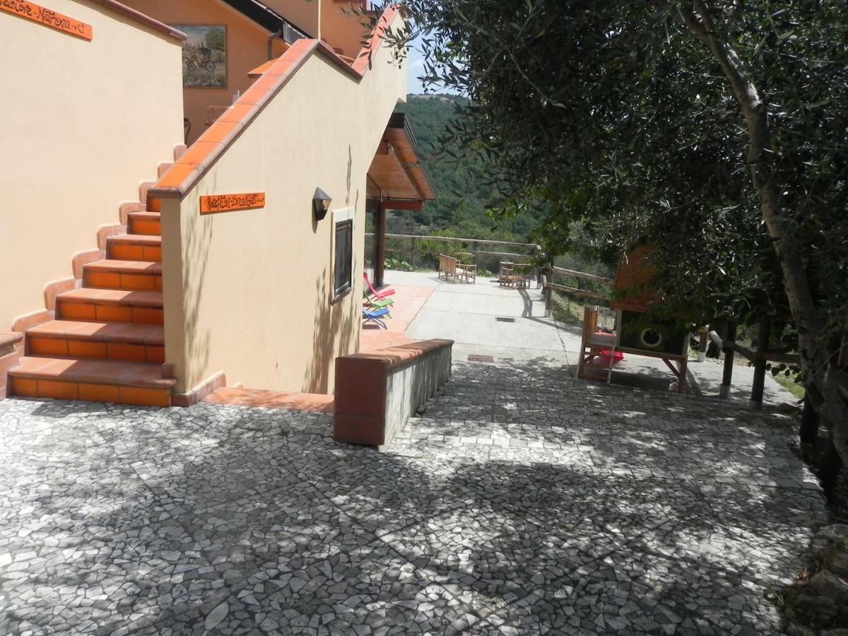 Agriturismo B&B Il Rifugio Di Nino Contursi Exterior foto